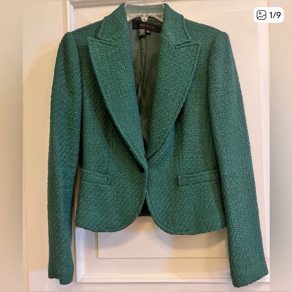 Zara Green Blazer with Wide Lapels and Textured Fabric removable fur coat - Picture 5 of 9